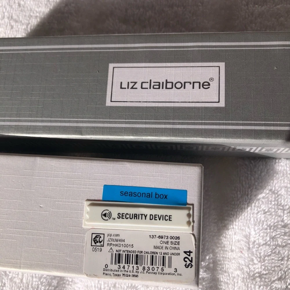 Liz Claiborne‎ Black Bracelet with Polished Beads